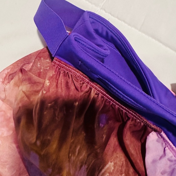 NIKE TRAIL RUNNING Shorts- women size Medium- Purple - Picture 7 of 8